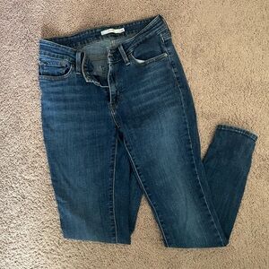 Levi’s 711 Super Skinny
